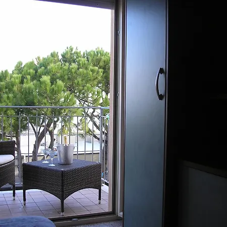 Ξενοδοχείο Playa 3*